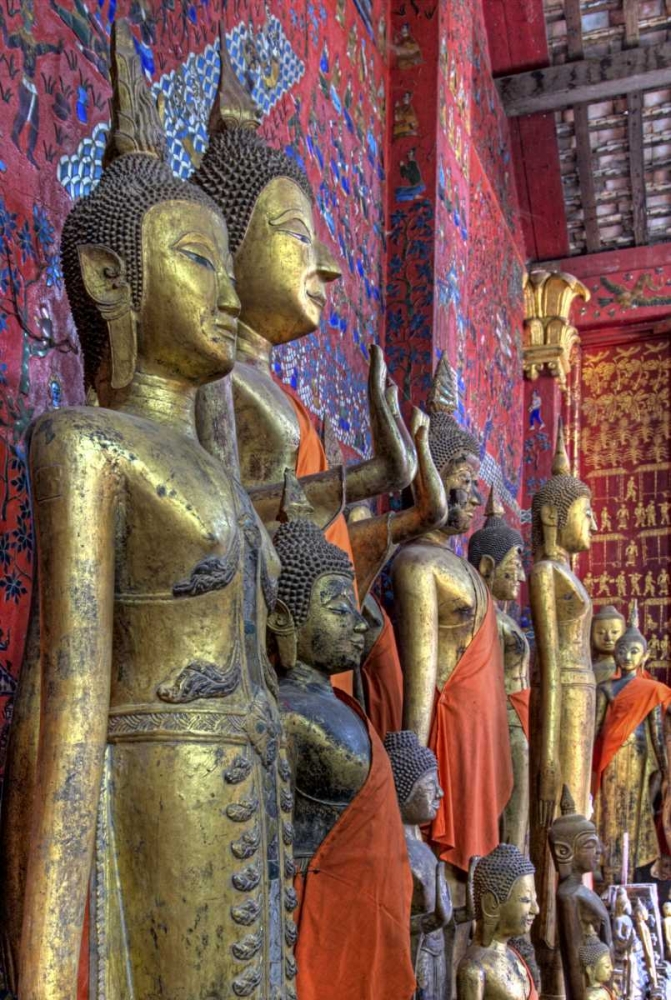 Laos, Luang Prabang Buddha statues inside temple